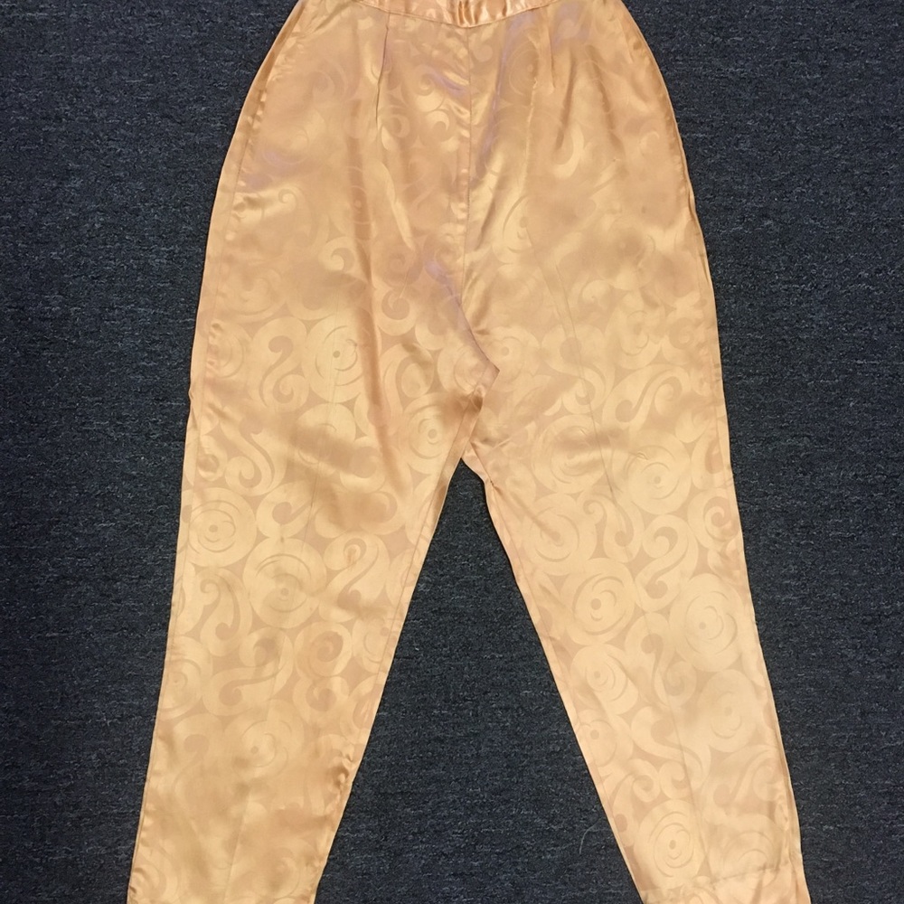 Vintage gold high waist capris